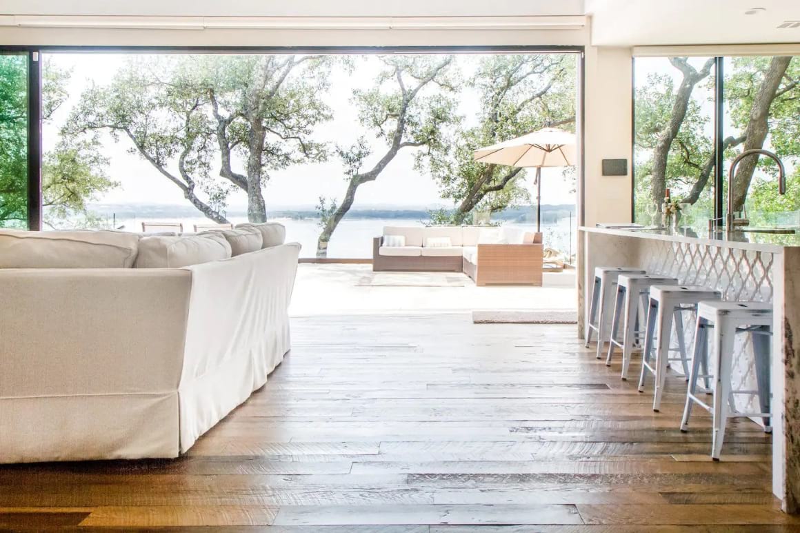 Lake Travis Waterfront Retreat