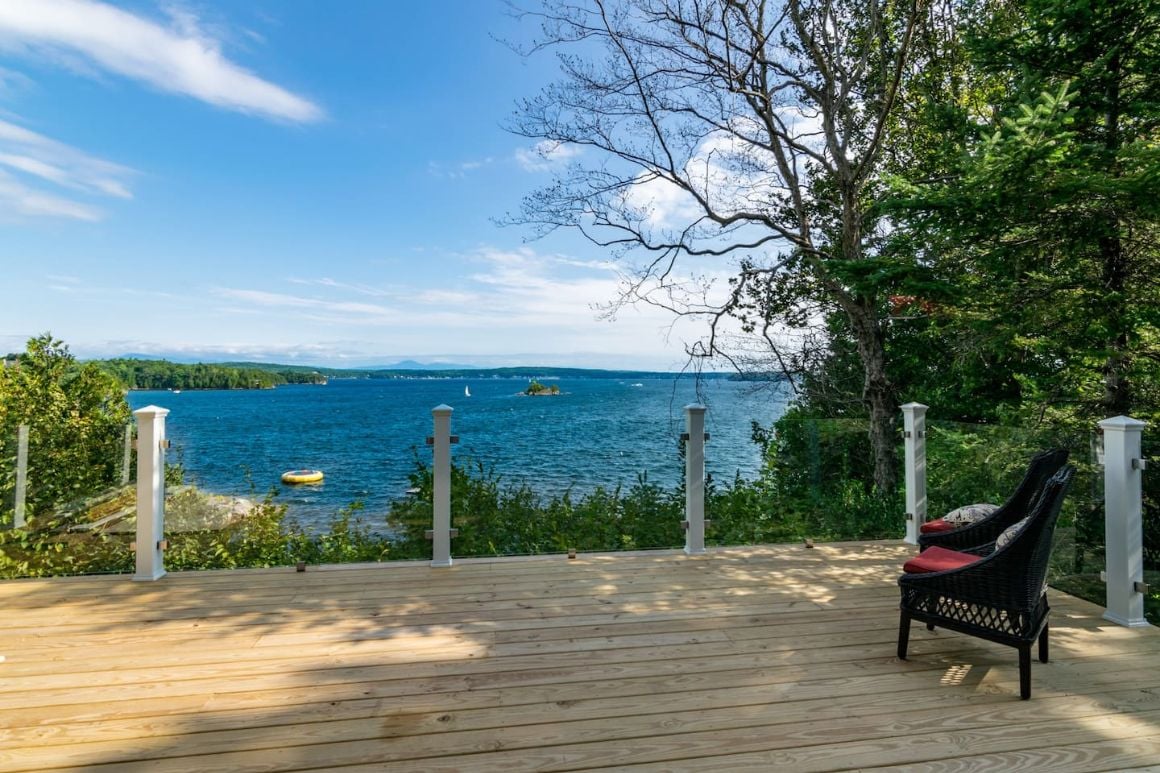 Lakefront Bungalow