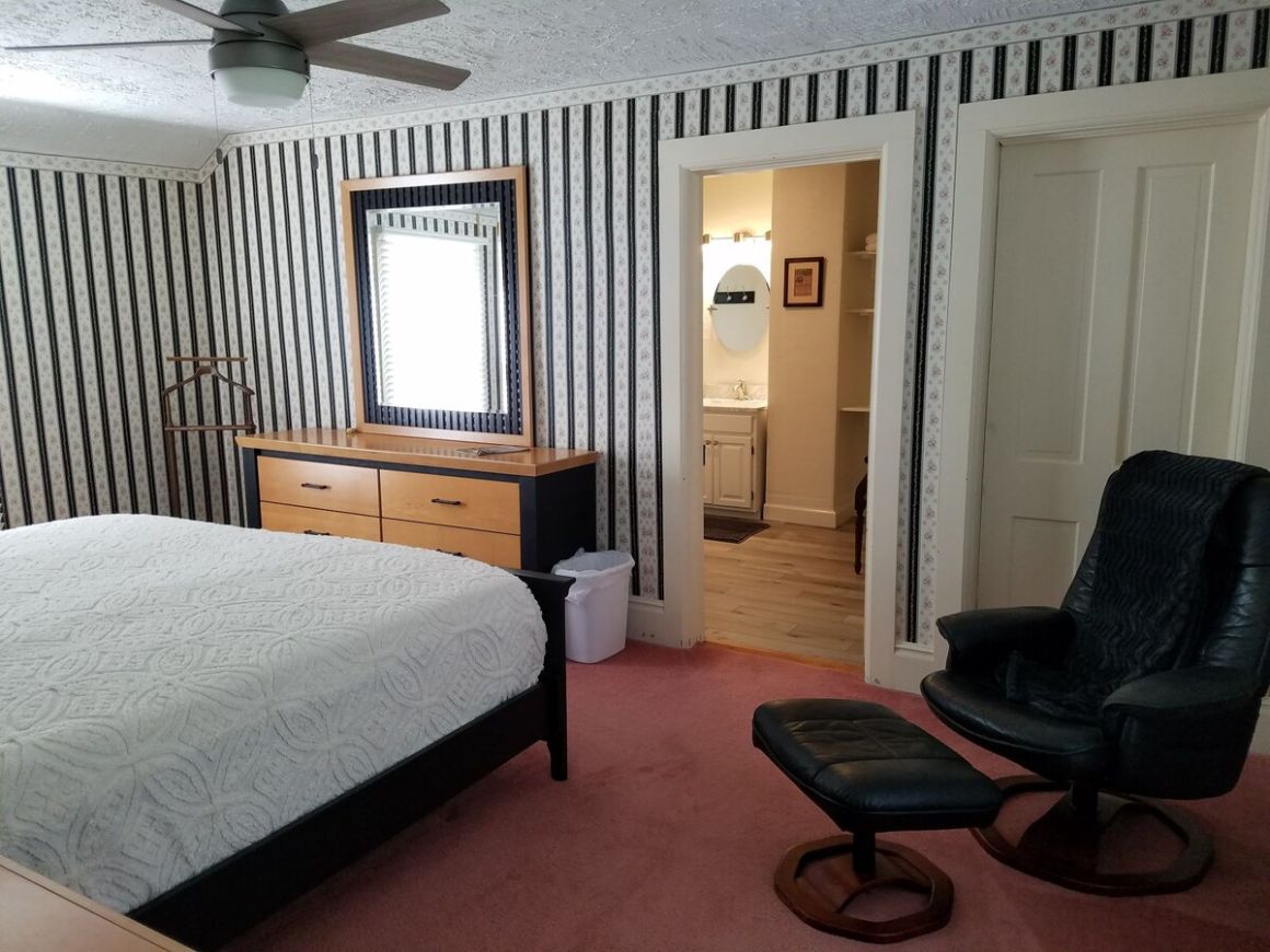 LeMire Inn Upper Peninsula Bed and Breakfast Michigan