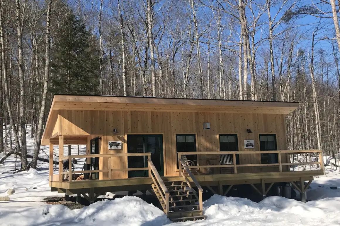 The Smitten Cabin, Maine