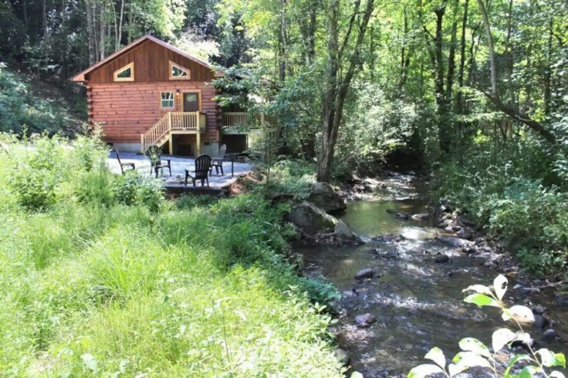 Creekside Honeymoon Heaven, North Carolina