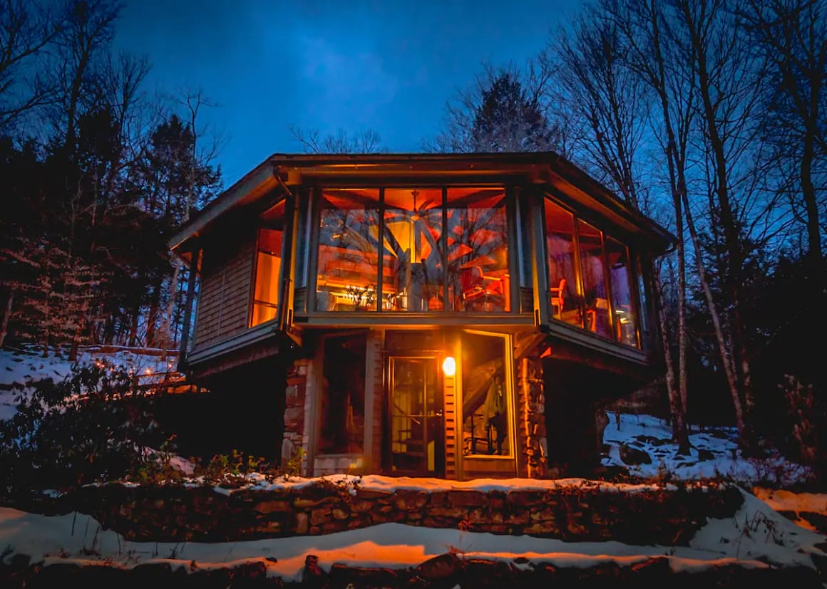 Octagonal Glass Treehouse