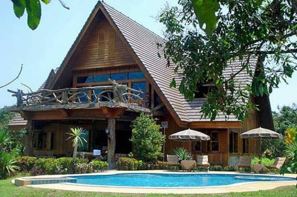 Spectacular Mountain View Villa