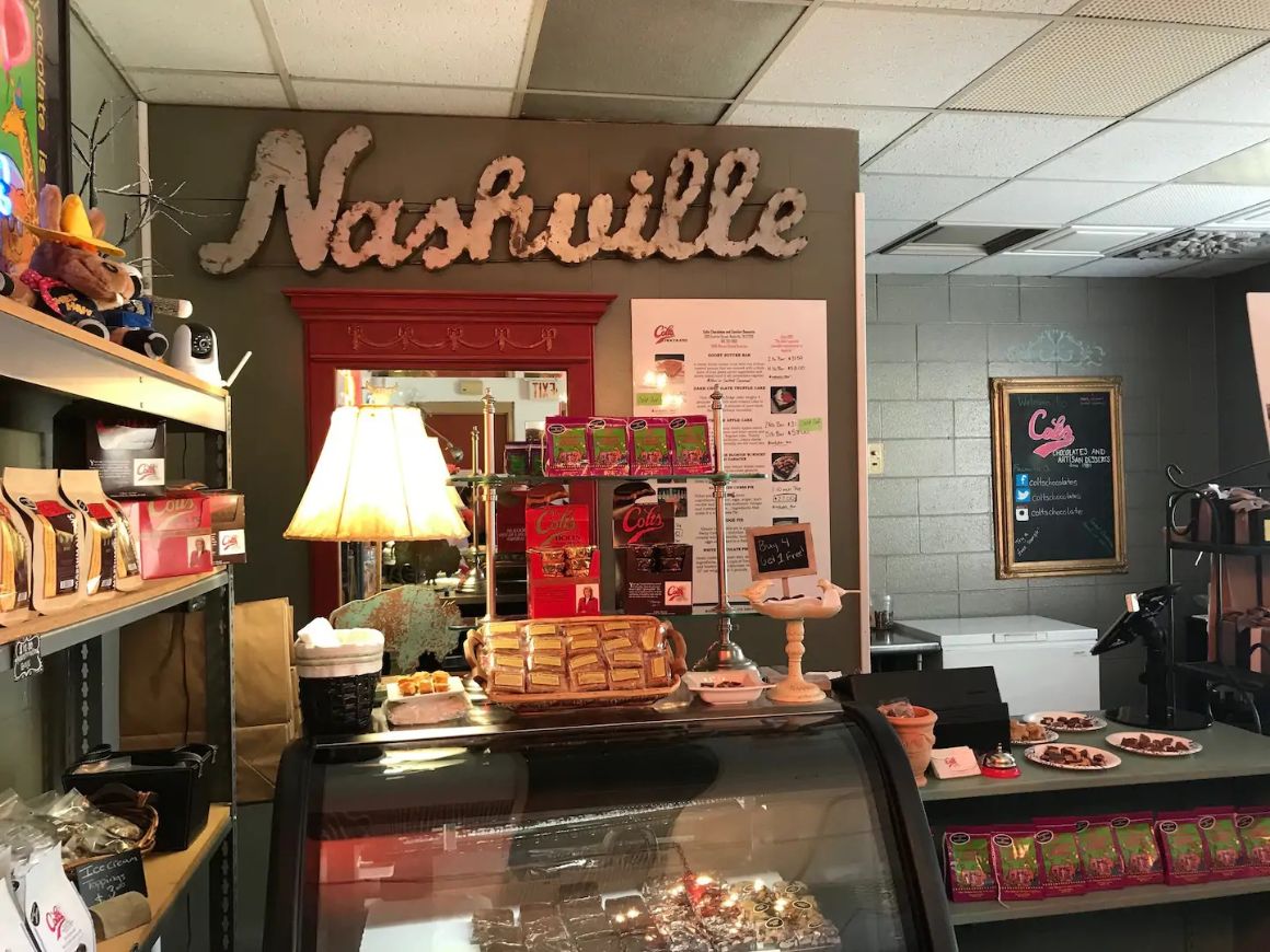 Music City Walking Food Tour Nashville, Tennessee