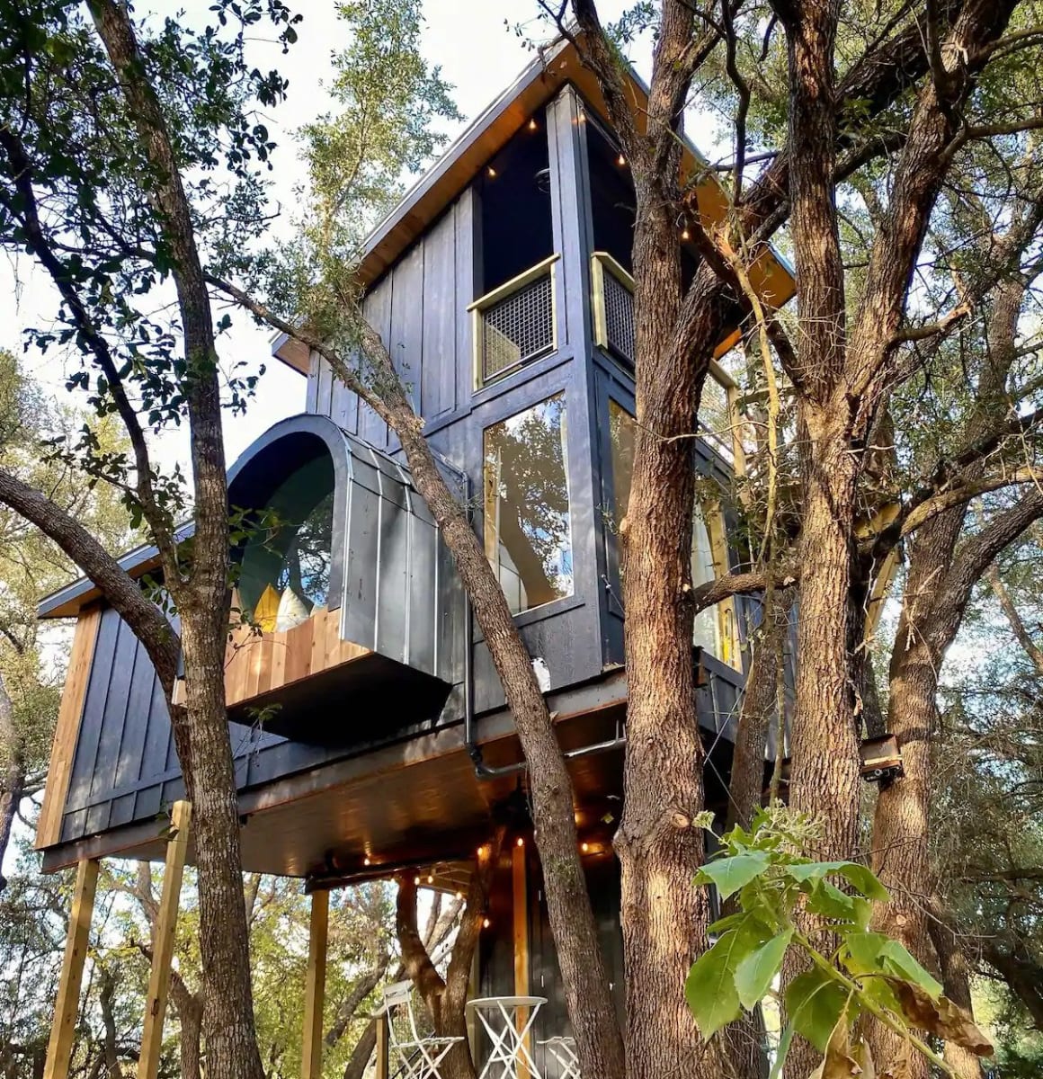 Treehouse at HoneyTree Farm