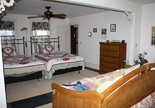 Victorian Cottage Bed and Breakfast Missouri