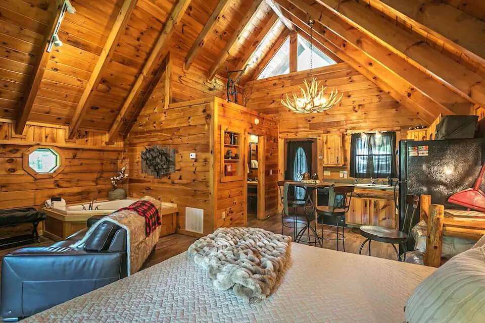 Alone at Last Cabin Gatlinburg
