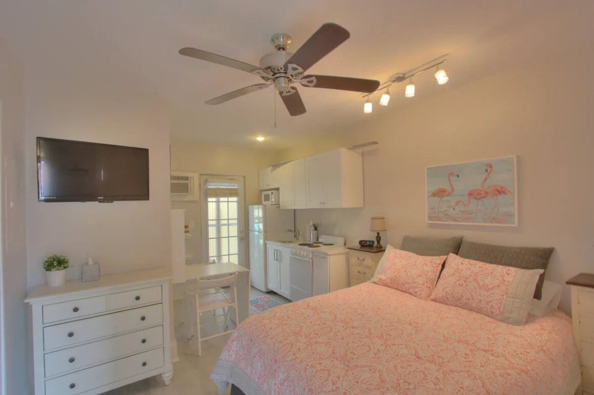 Cozy Downtown Studio Apartment