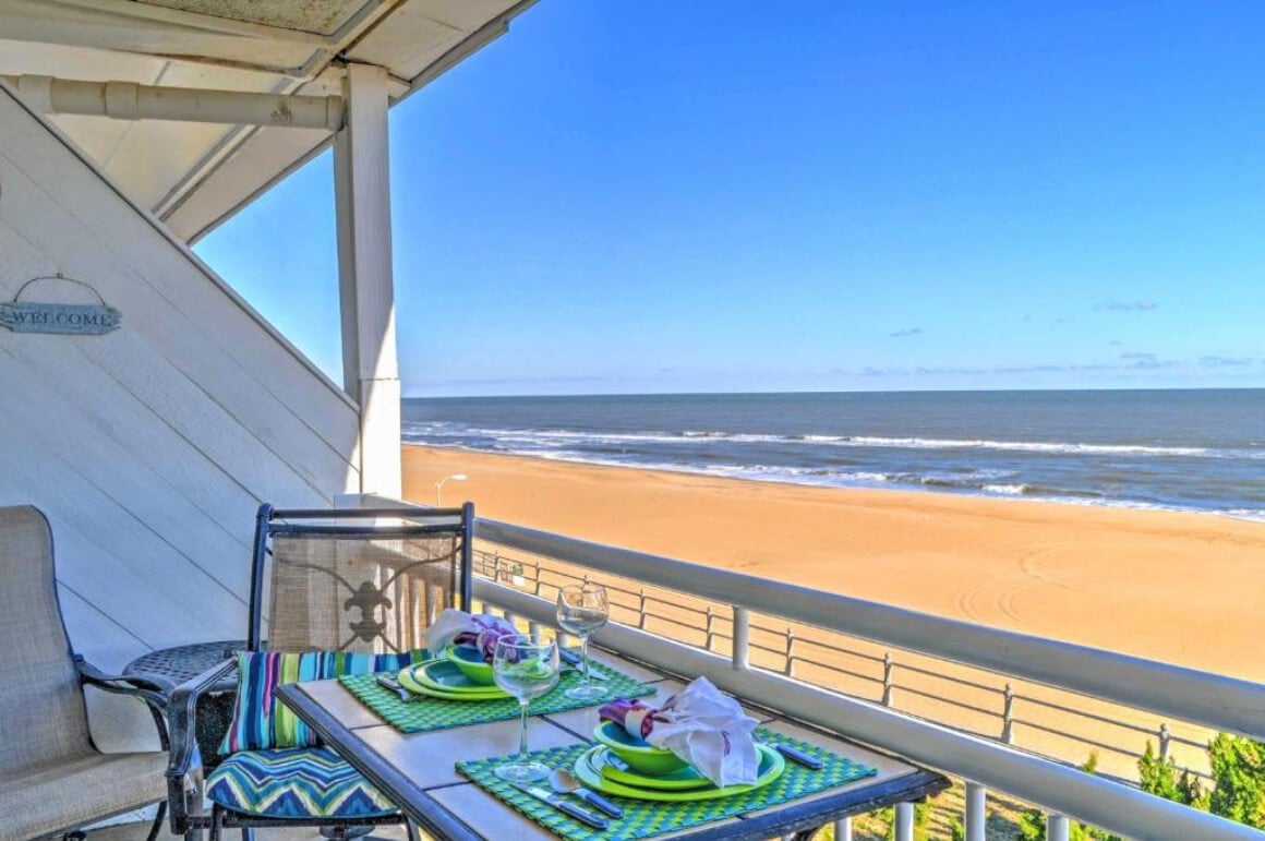 Elegant Beach Studio with Ocean Views