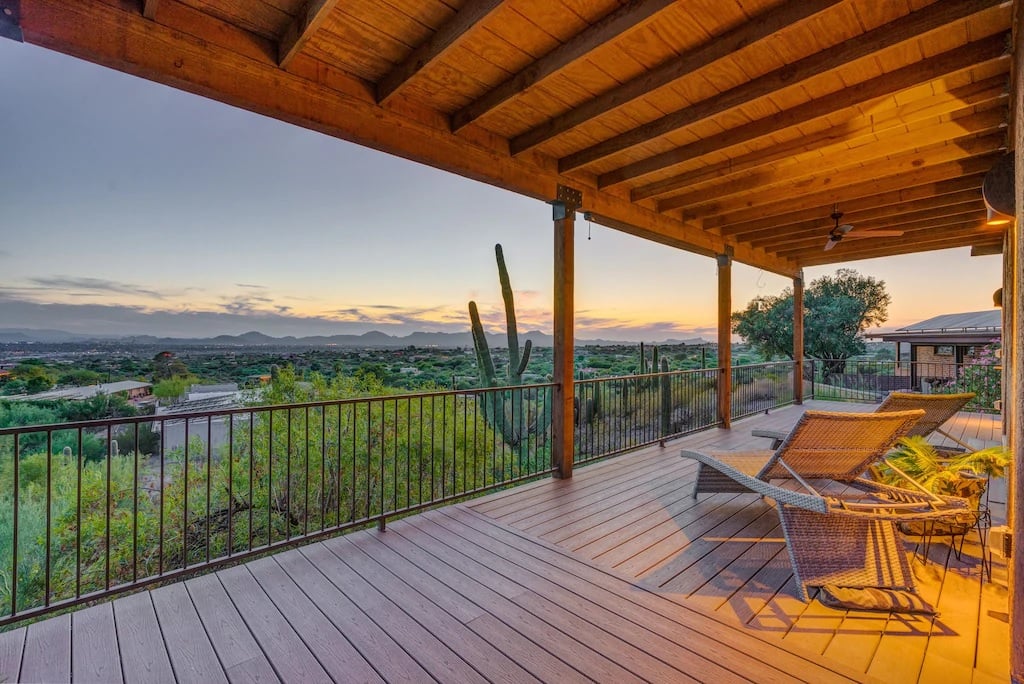 Hilltop Casita with Panoramic Views