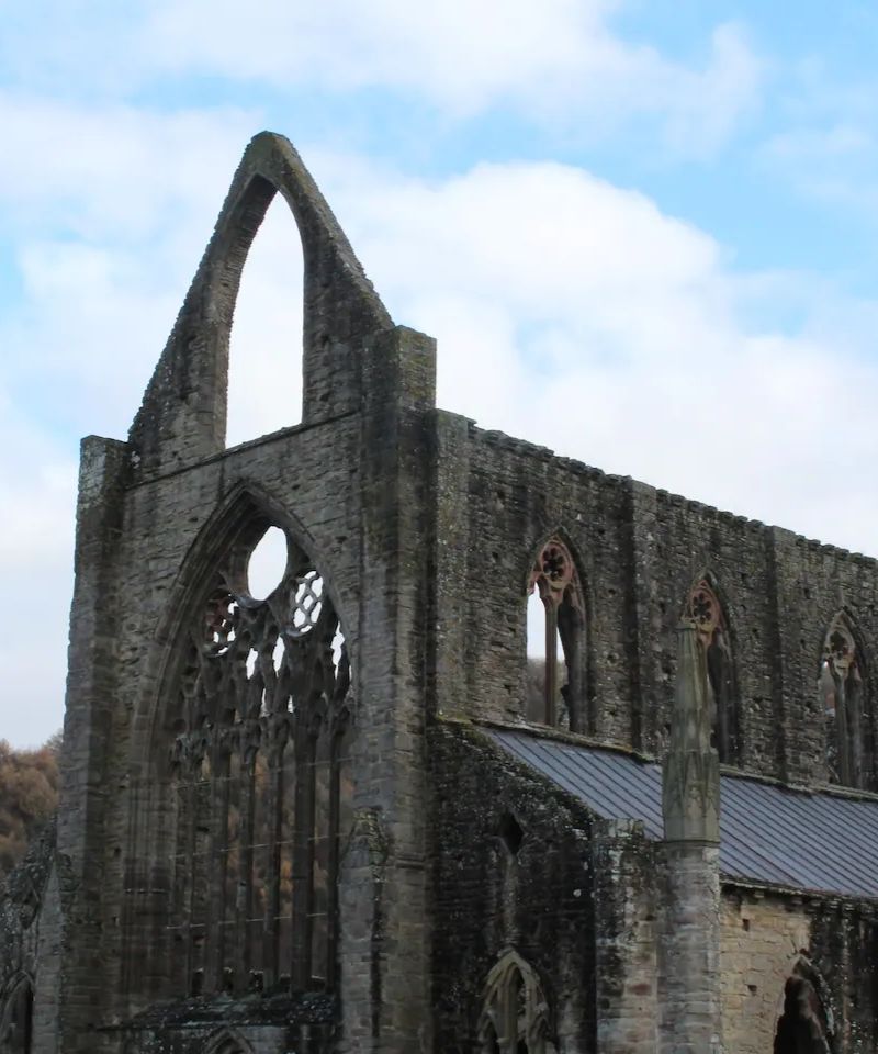 Walk the Wye Valley to Tintern Abbey Cardiff