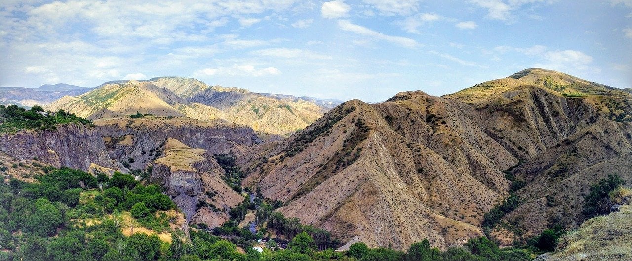 gorni-gorge-armenia