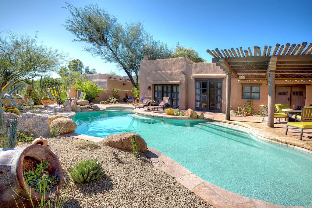 4 Bed Desert Oasis with Pool Phoenix