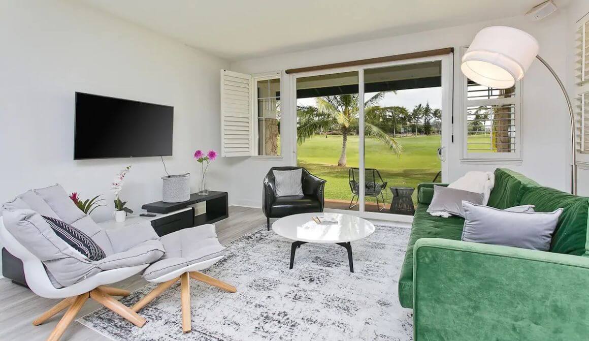 Contemporary Golf Estate Home for 6 Oahu