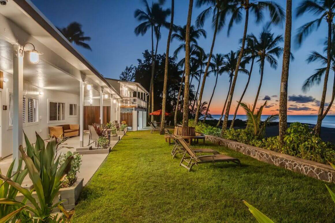 Gorgeous Beachfront Bungalow for 4 Oahu