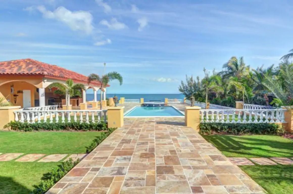 Opulent 5 Bed Villa with Ocean Views Bahamas