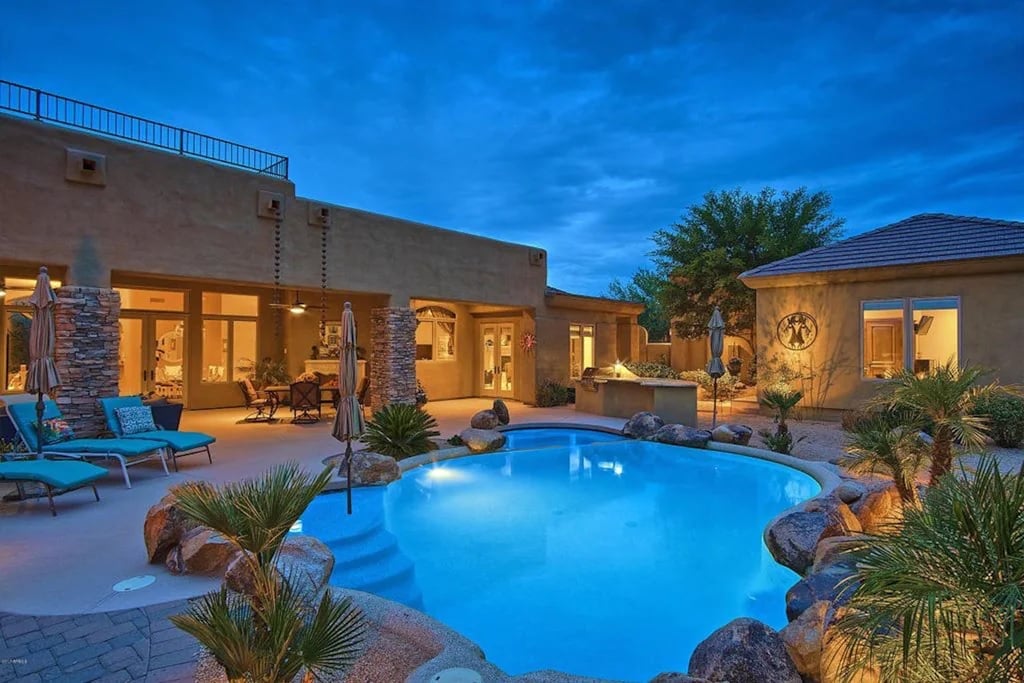Phoenix 4 Bed Desert Oasis with Pool