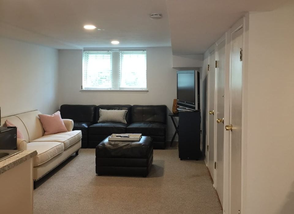 Private Apartment, Long Island NY