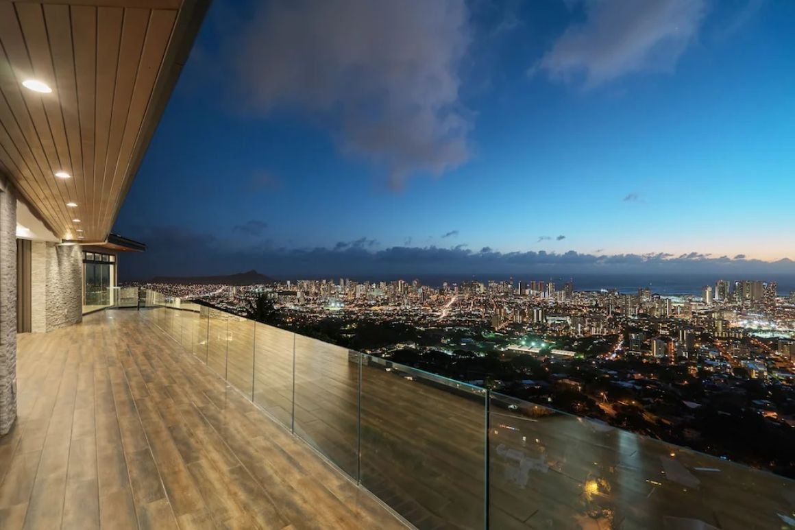 Ultra-Luxurious 5 Bed Villa With City Views Honolulu