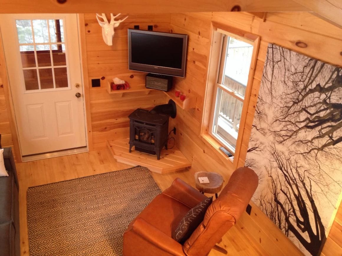 a modern cabin retreat in the Adirondacks