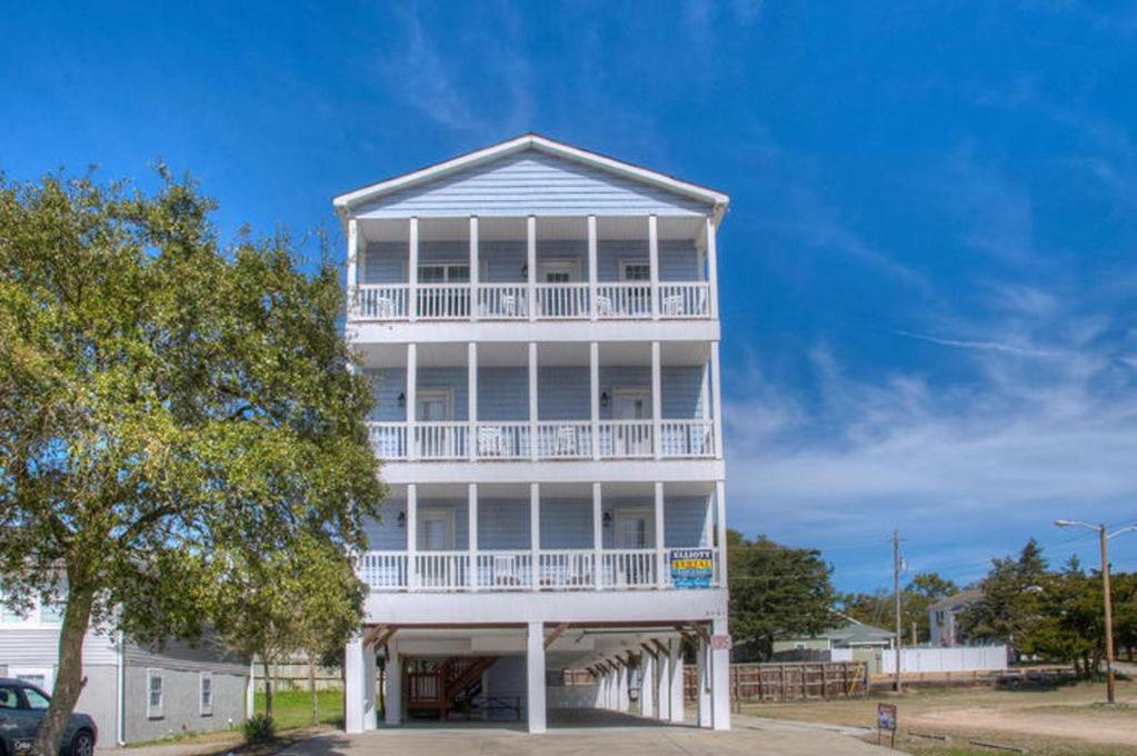 Massive 8 Bedroom Beach House with Lift