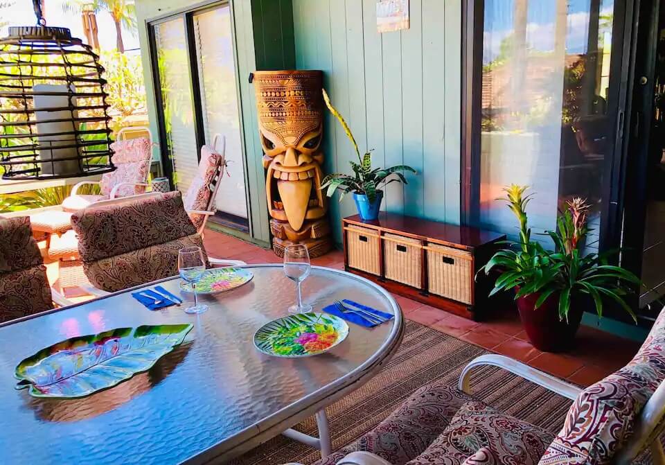 Quaint Hawaiian Cottage Lahaina