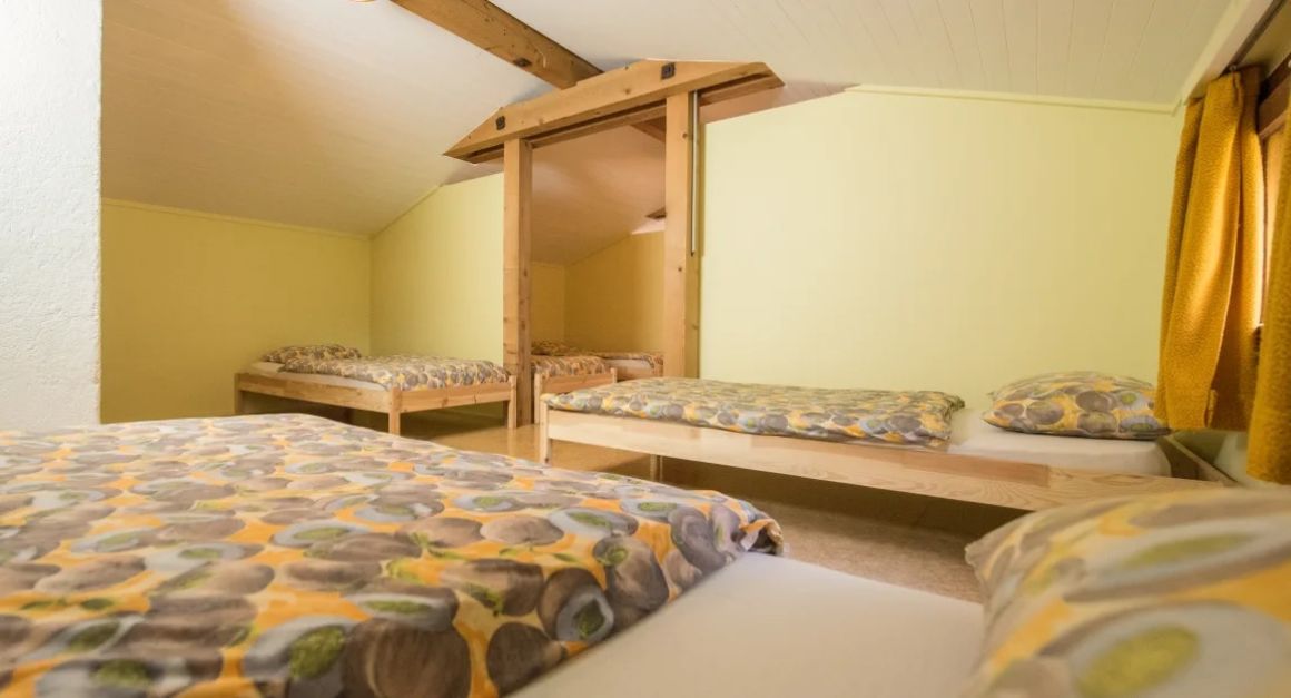 Schutzenbach Backpackers and Camping Lauterbrunnen