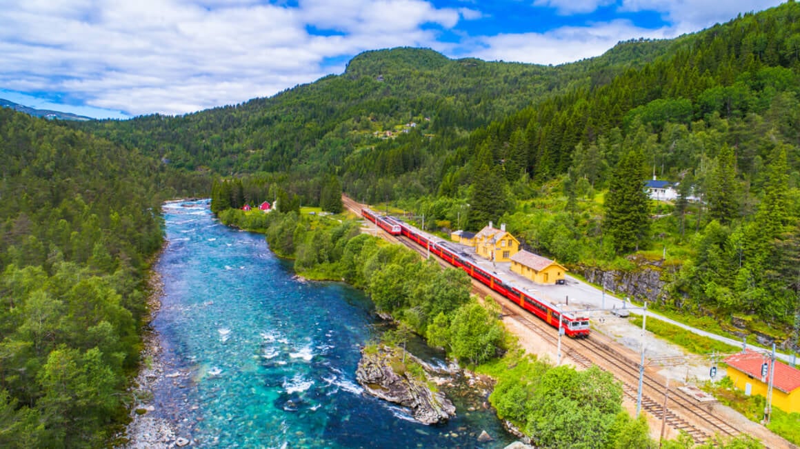 cheap train travel in norway