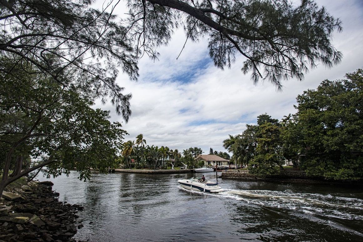 scenic boating Fort Lauderdale