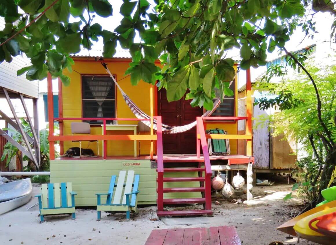 1 Bed Beach Cabin With Porch Belize