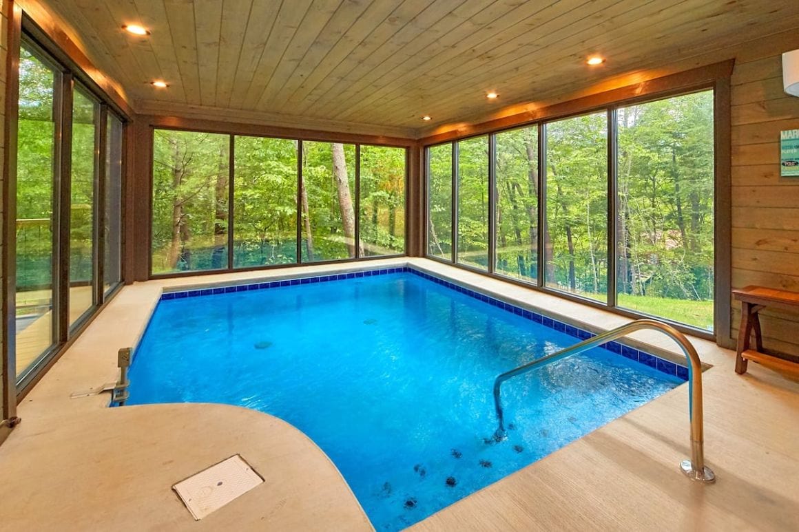 3 Bed Luxury Cabin with Pool