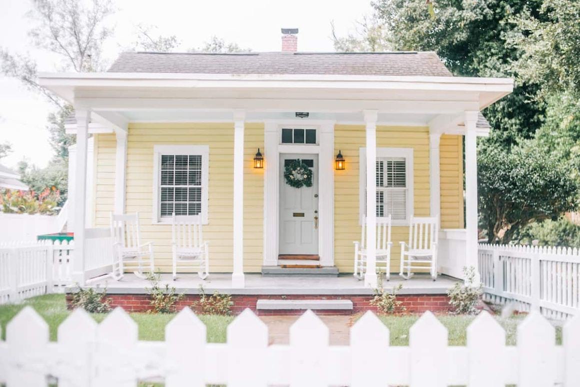Cheerful Cottage with Retro Interiors