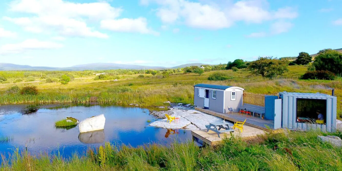 Lakeside Shepherds Hut for 2 Ireland