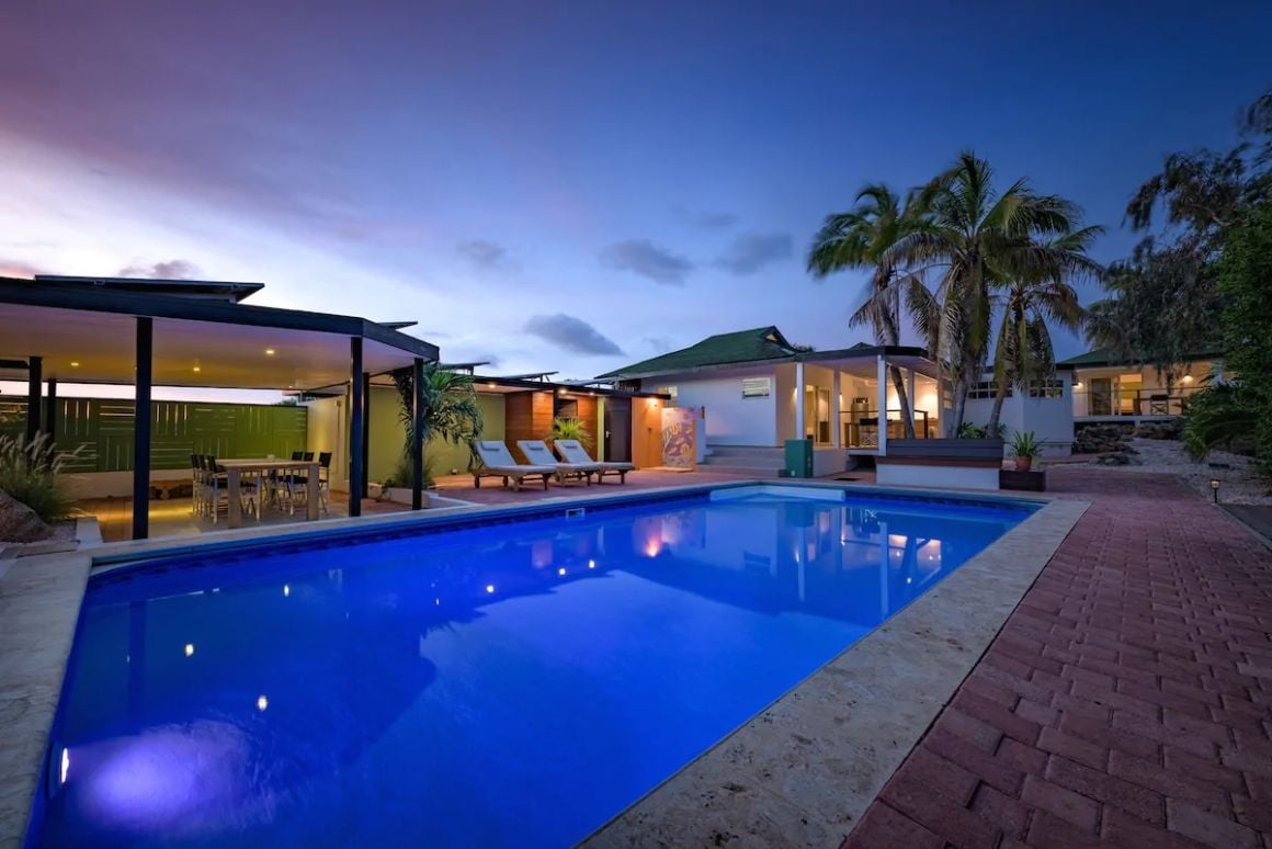 Minimalistic 1 Bed Condo with Pool Aruba