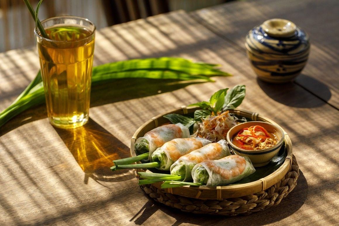 Vietnam food spring roll