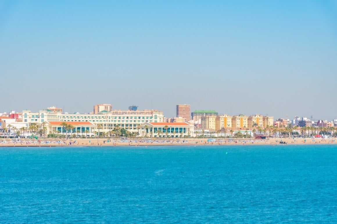 Poblats Varitims beach in Valencia