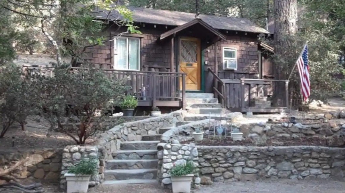 Cabins in the clouds, Idyllic & a walk to town