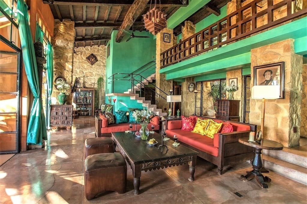 Eclectic 9 Bed Casa with Private Beach Access