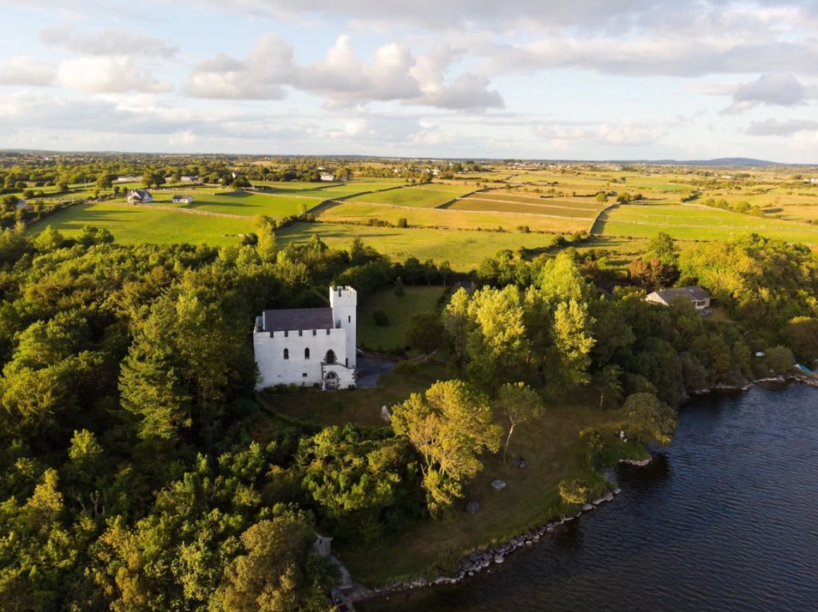 Stay in an affordable castle Ireland