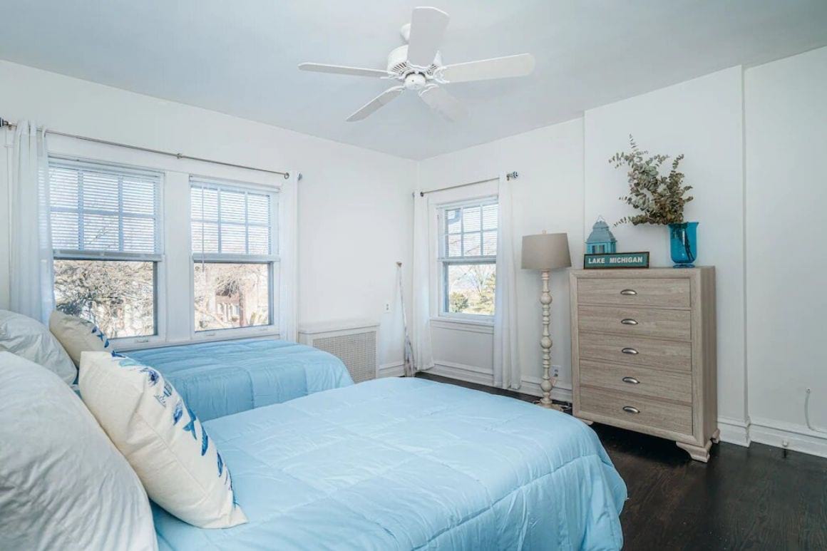 urban beach bungalow vrbo Chicago