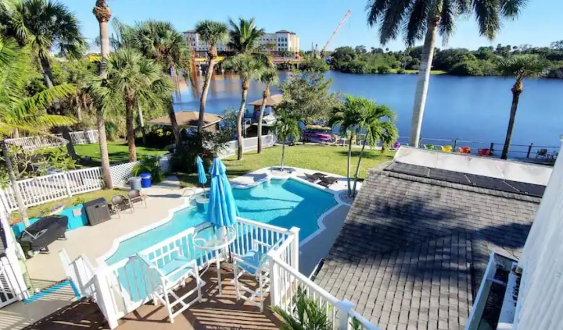 Waterfront Inn with Pool and BBQ Deck, Florida