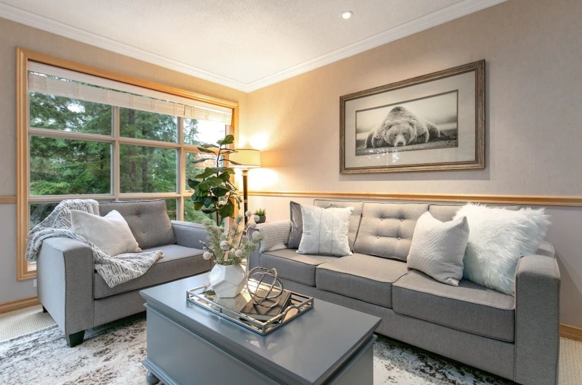 Slopeside 1 Bed Condo with Contemporary Interiors Whistler