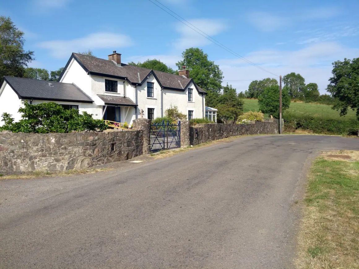 4 Bedroom Countryside Retreat, Belfast