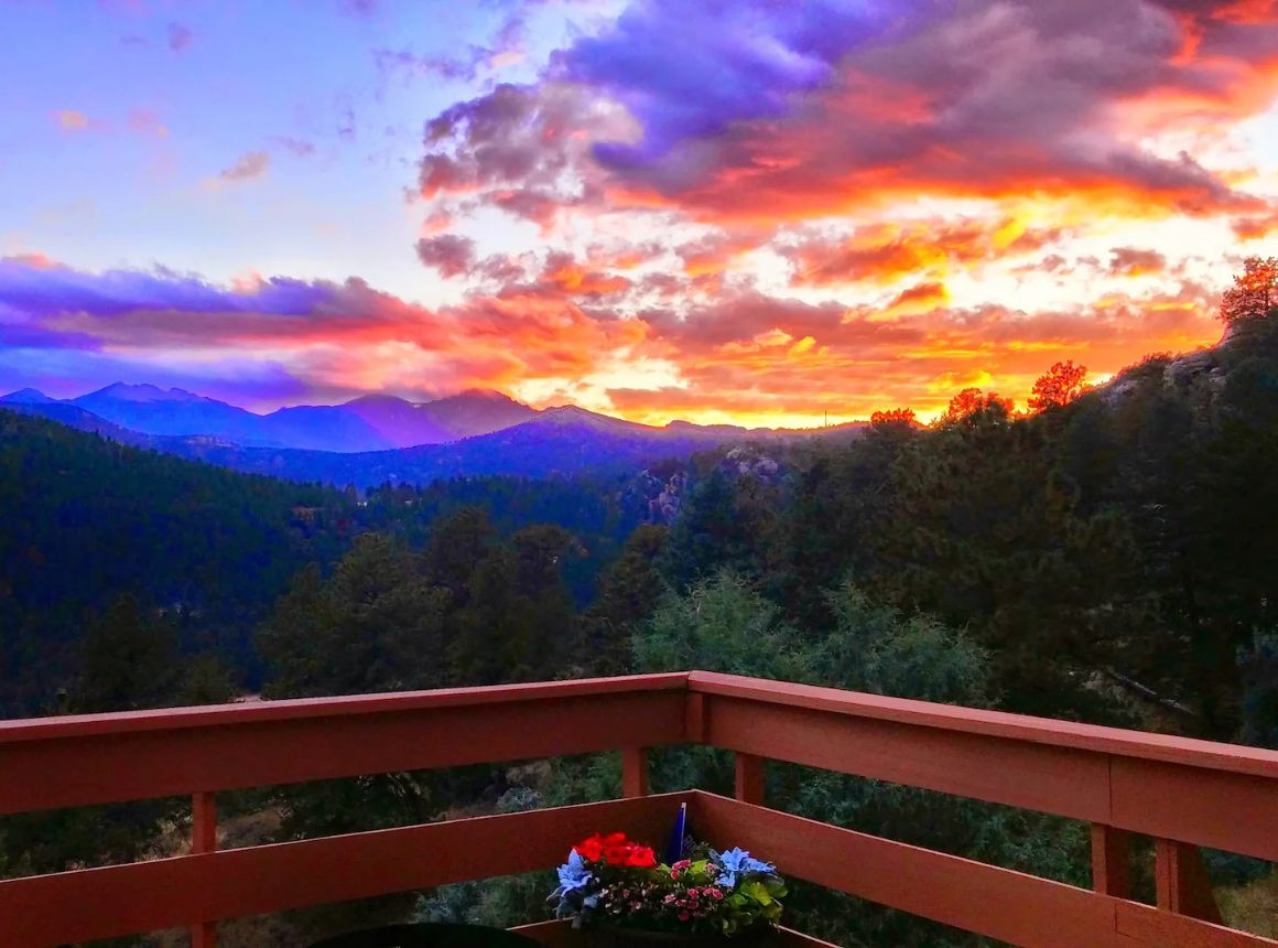 Cabin for 6 with Amazing Vistas, Colorado