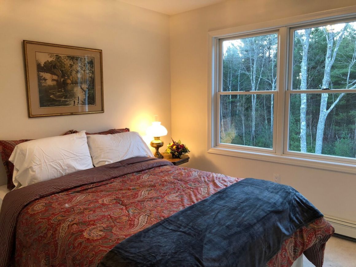 Cozy Room in the Woods New Hampshire