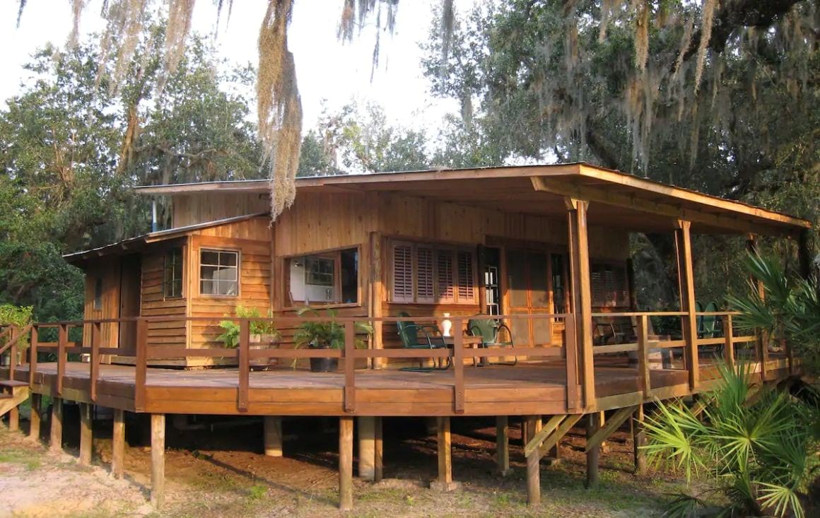 Off Grid Artistic Cabin, Florida