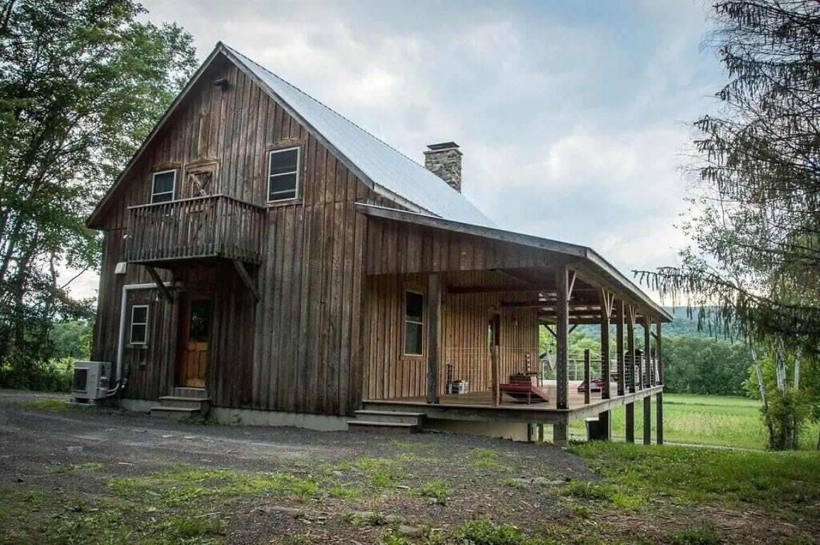 Amish Built Beam Cabin, Pennsylvania