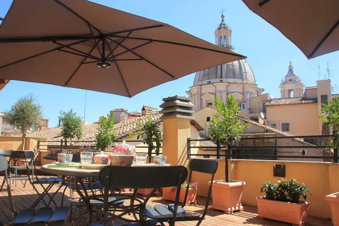 6 Bed BnB with Rooftop Terrace, Rome
