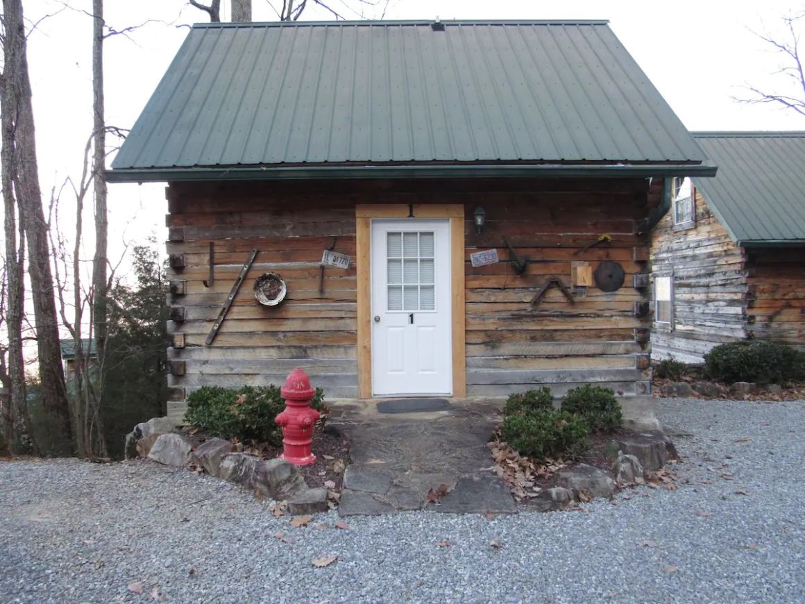 Family Rustic Cabin sleeps 5, Tennessee