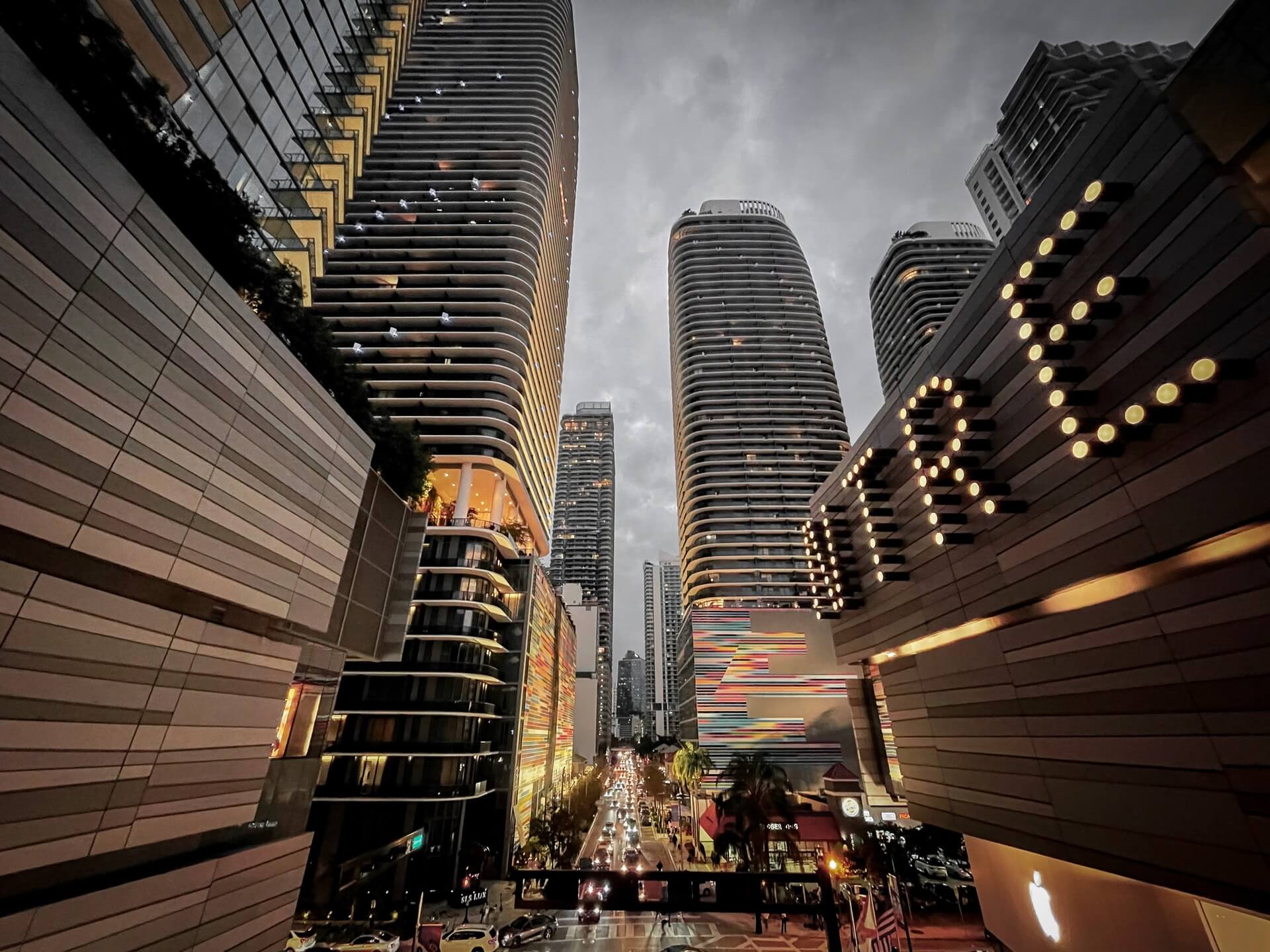 main brickell thoroughway at night 